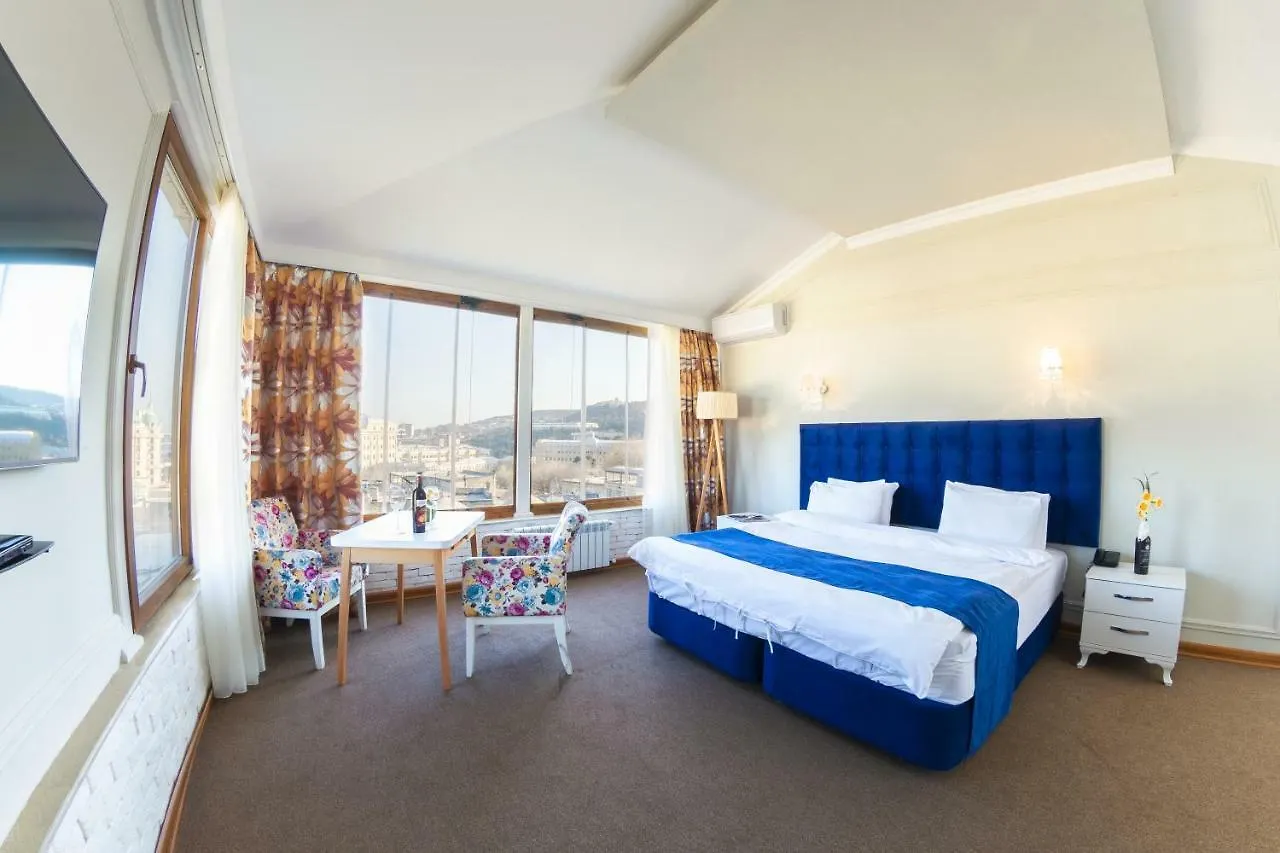 ***  Old East Hotel バクー アゼルバイジャン